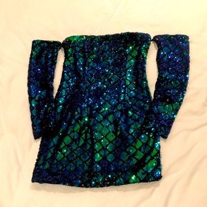 🆕💙🖤Sequin Shine body-con off-the-shoulder lined dress! blue/green! zipper back M